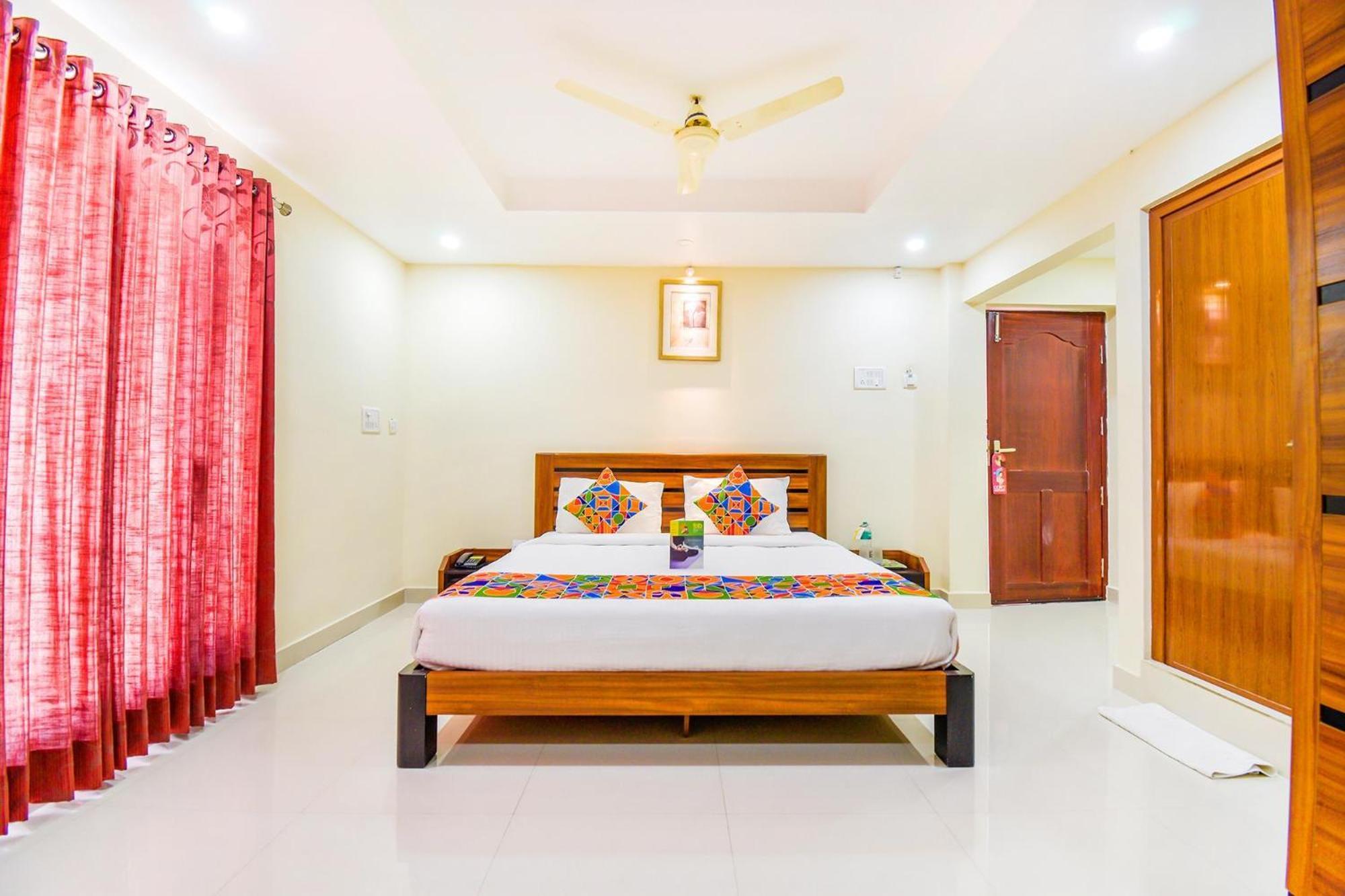 Fabhotel Sri Krishna Residency - Near To International Airport Hotel