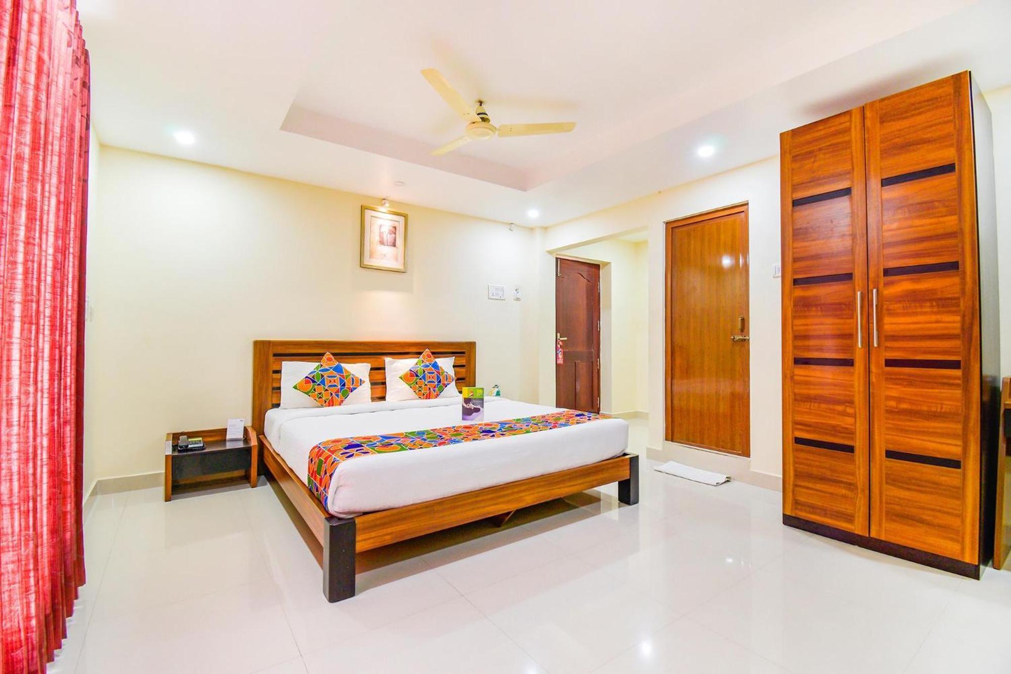 Hotel Fabhotel Sri Krishna Residency - Near To International Airport